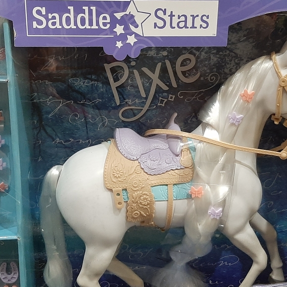 COPY Pixie horse saddle stars